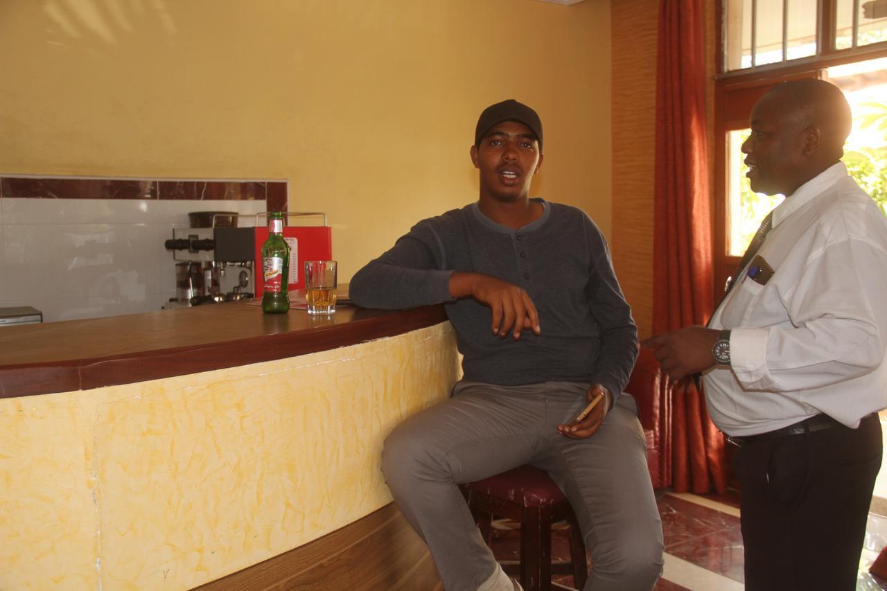 Bomen Hotel Isiolo Екстер'єр фото