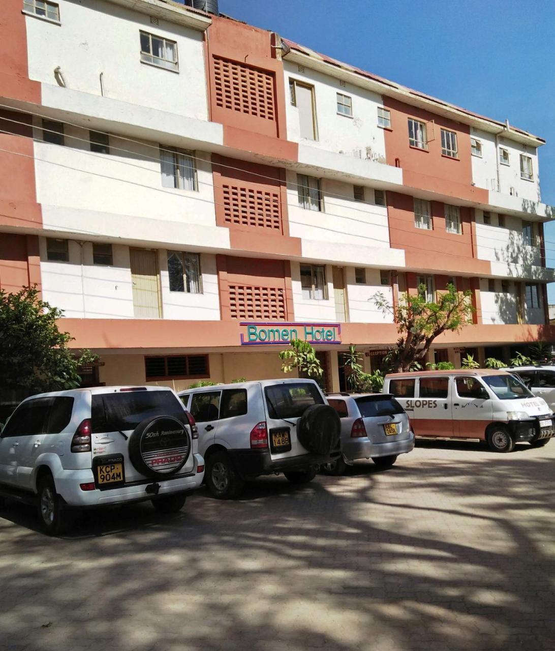 Bomen Hotel Isiolo Екстер'єр фото